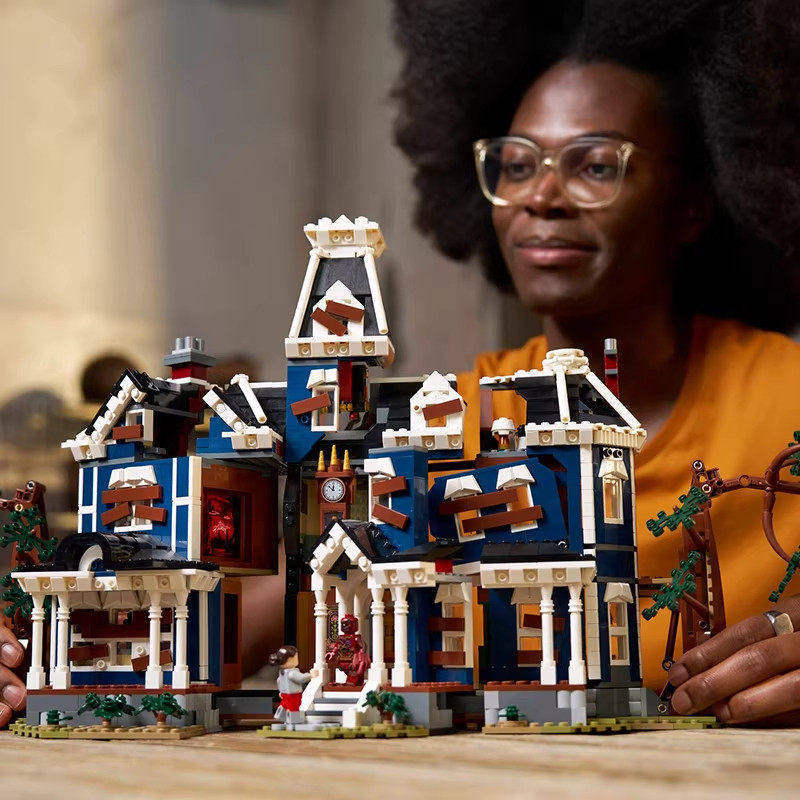 2593 pcs Stranger Things: The Creel House